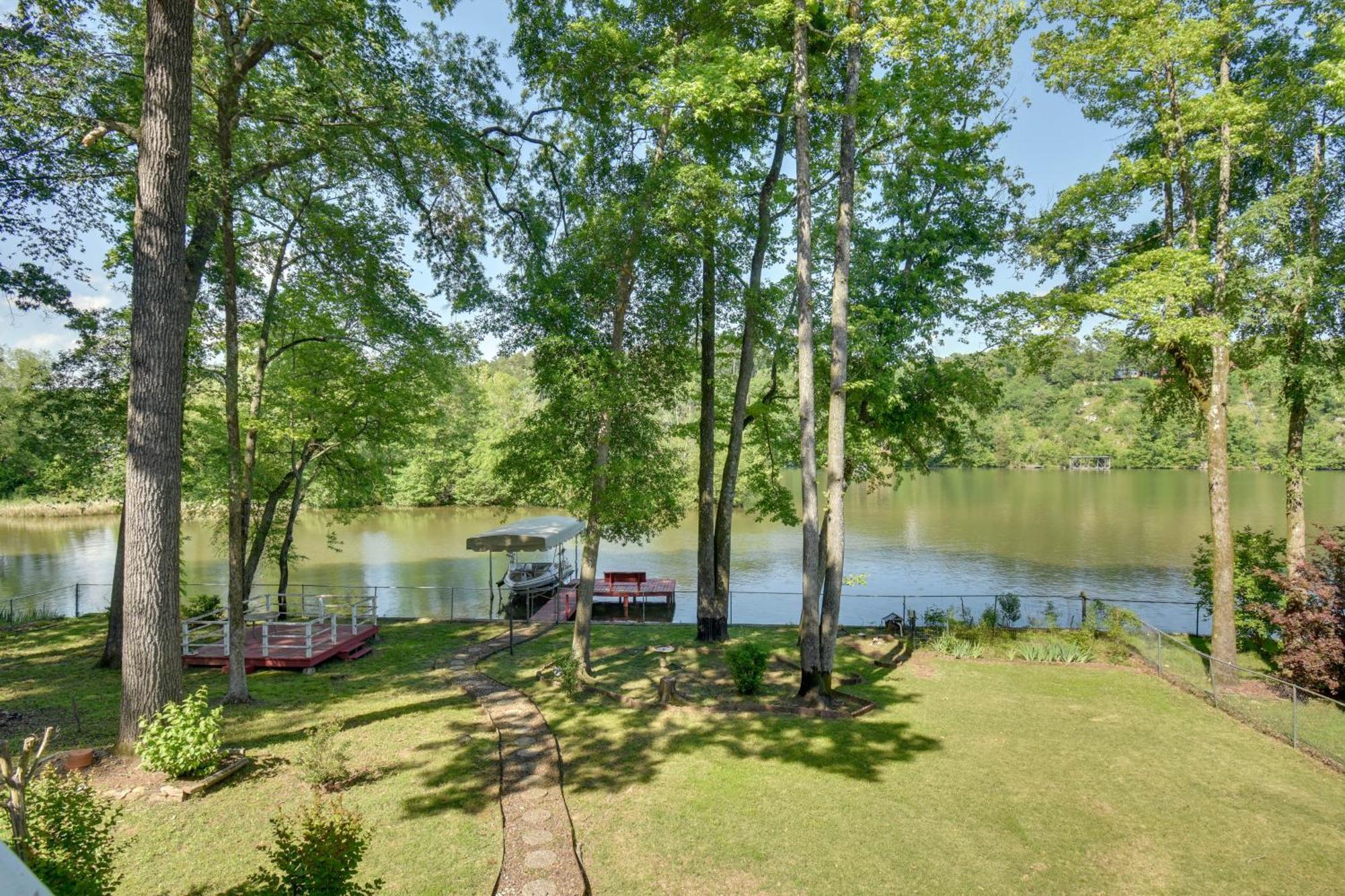 Lakefront Retreat With Deck, Dock And Resort Amenities Хот-Спрингс Экстерьер фото